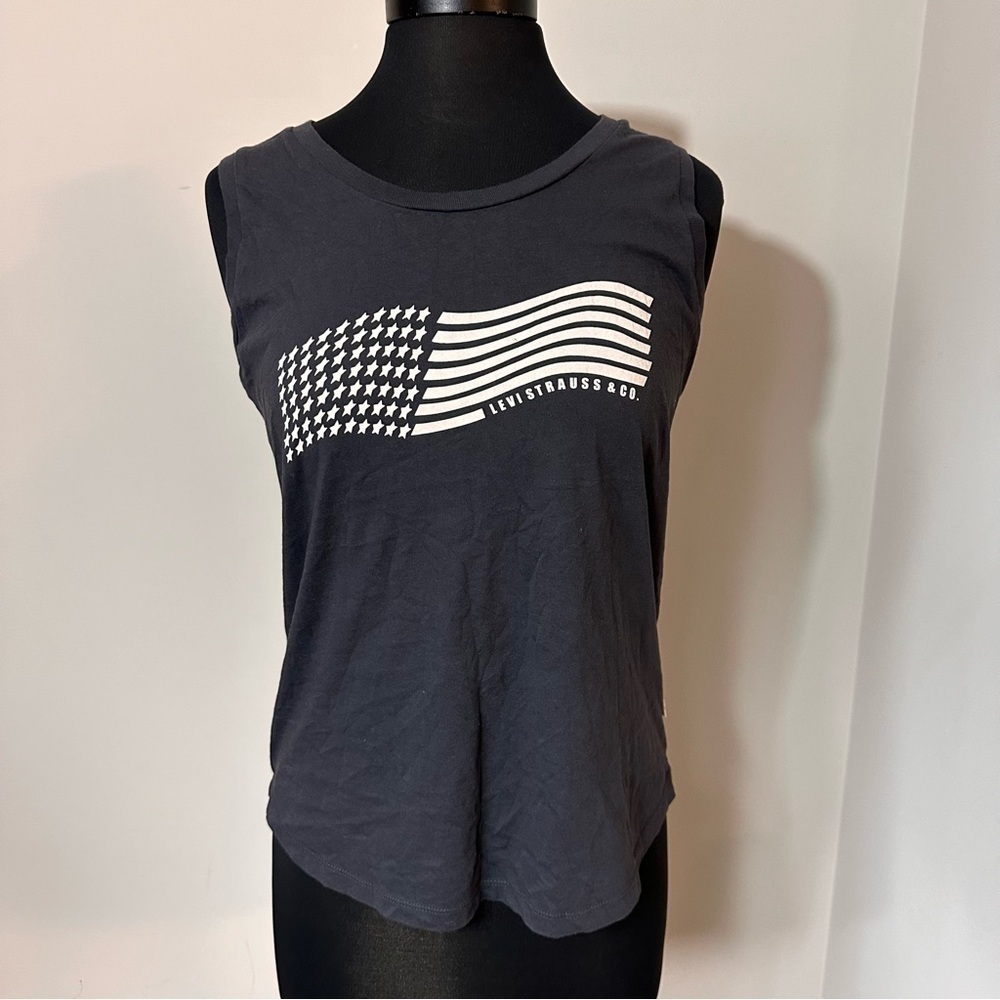 Levi’s Black Tank Top in Size Small